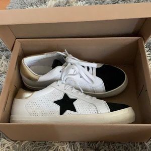 Steve Madden Sneakers